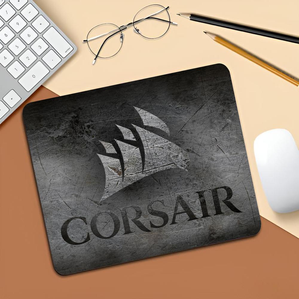 Podkładka pod mysz CORSAIR, po – Gaming Keyboard Corsair recenzja i cena